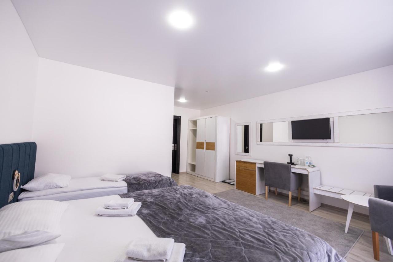 Elena Spa Resort Bukovel Luaran gambar