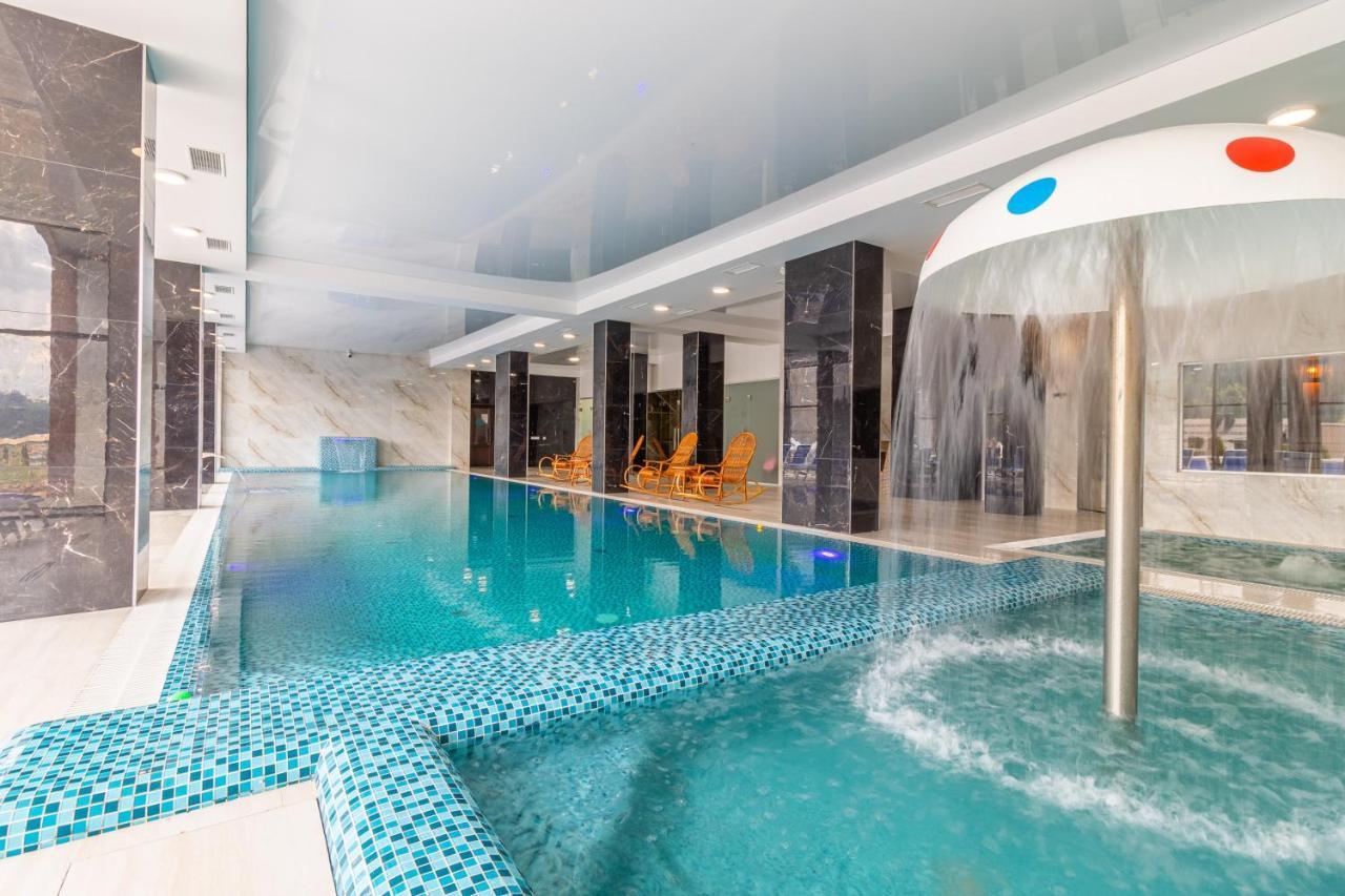 Elena Spa Resort Bukovel Luaran gambar