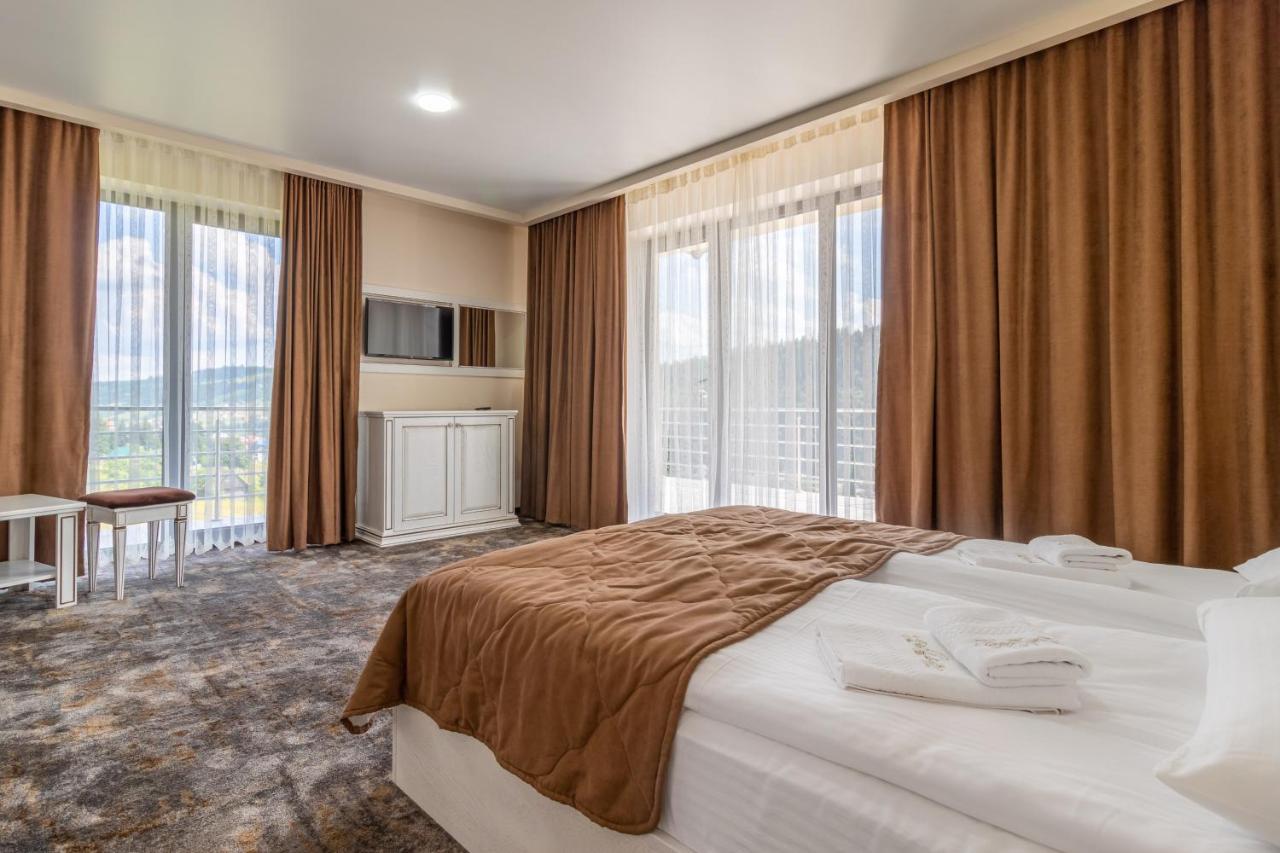 Elena Spa Resort Bukovel Luaran gambar