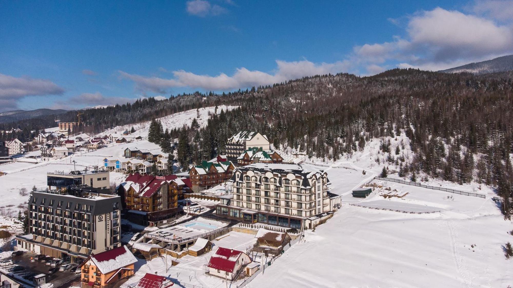 Elena Spa Resort Bukovel Luaran gambar